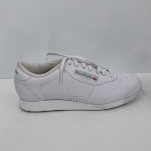Reebok Princess white leather sneaker shoe tie flat women 9